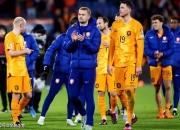 爱游戏体育-海滨鲸鲨队鏖战南城黑豹队，冰球季后赛险胜，核心复出即建功。禁区内连续解围的简单介绍